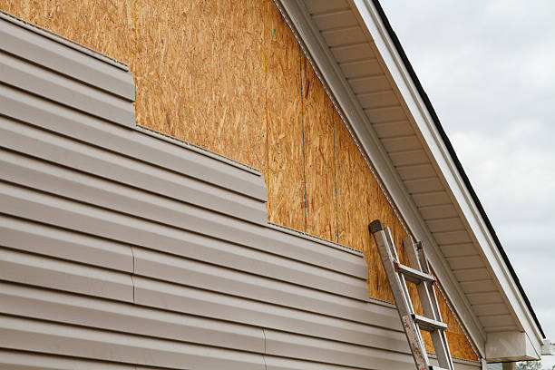 24/7 Emergency Siding Repair experts in North Granby, CT